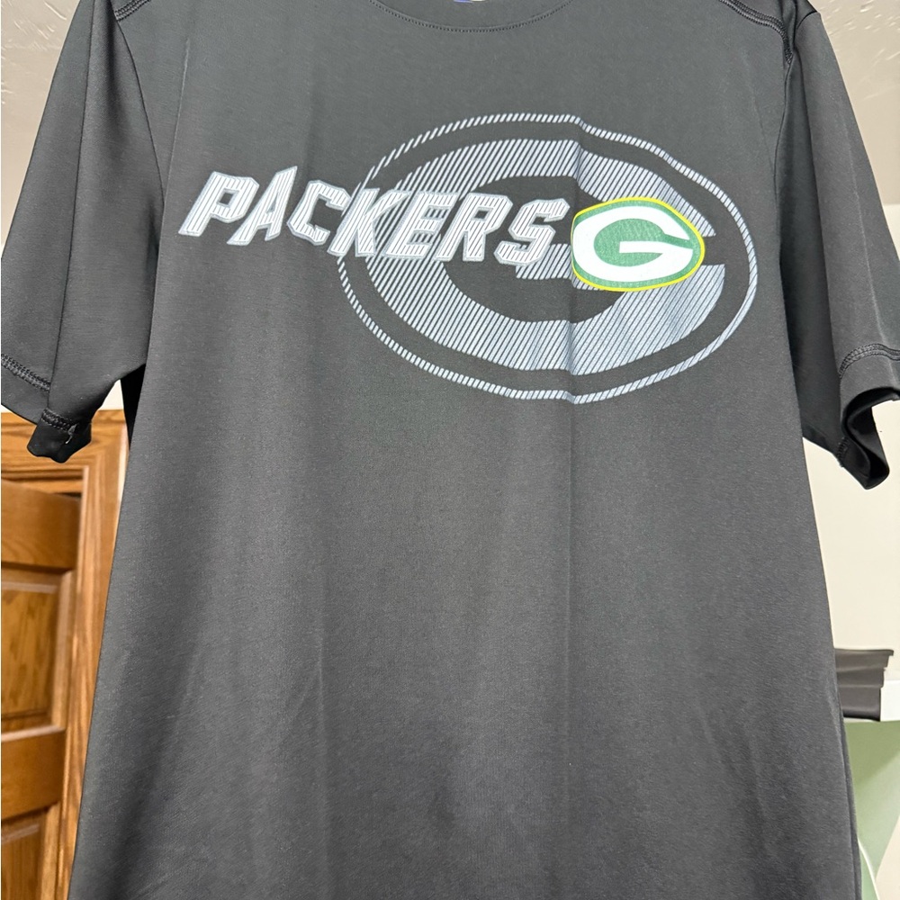NFL Packers Black and Green Short Sleeve Tee